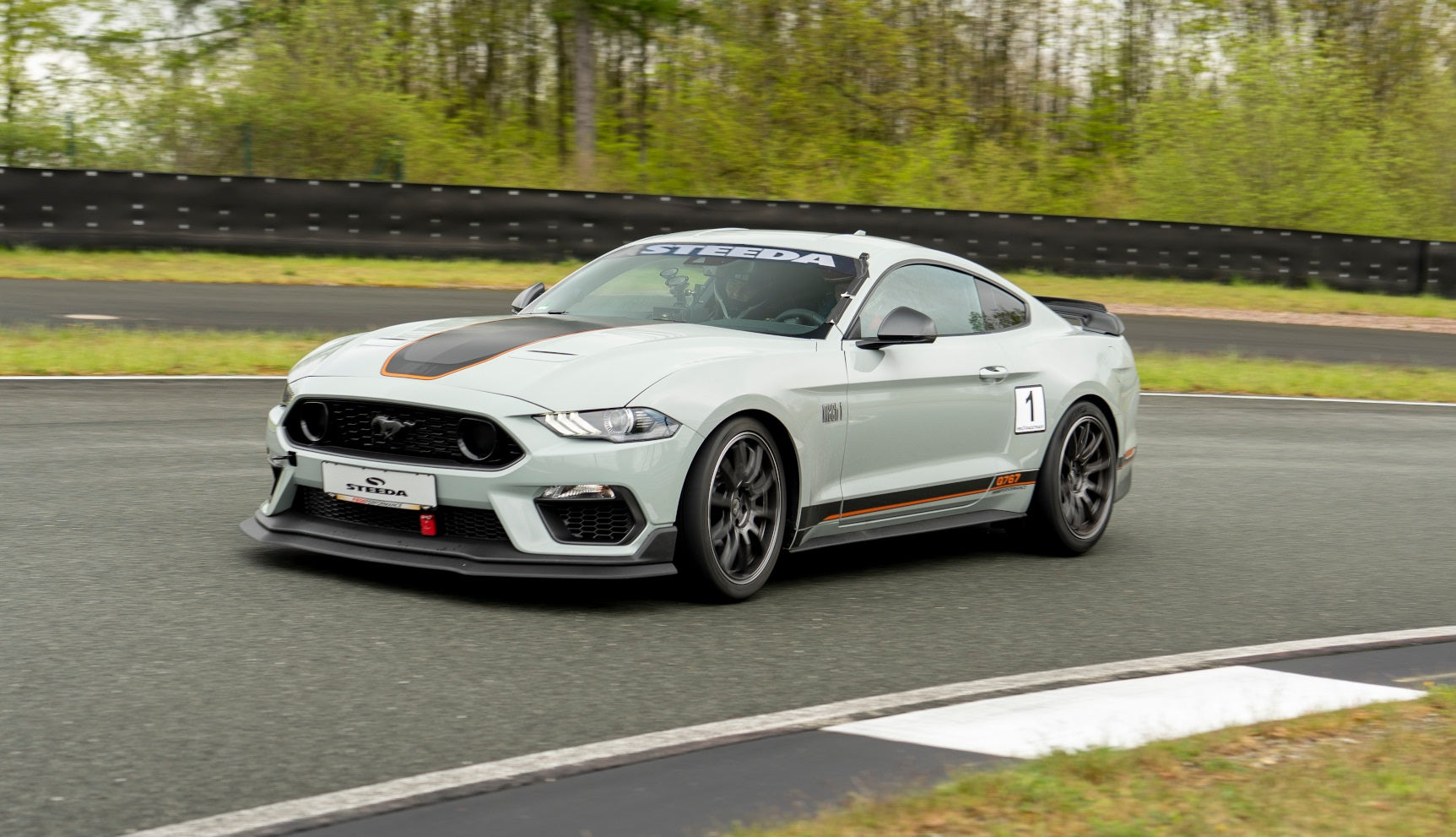 OZ Racing Hyper XT HLT Lightweight 20"  Wheels for Mustang