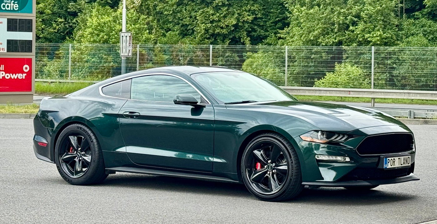 Green Ford Mustang Bullitt with 20" Steeda Mulholland alloy wheels in gloss black fitted